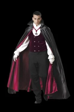 "Gothic Vampire With Teeth" Costume (Adult Size)
